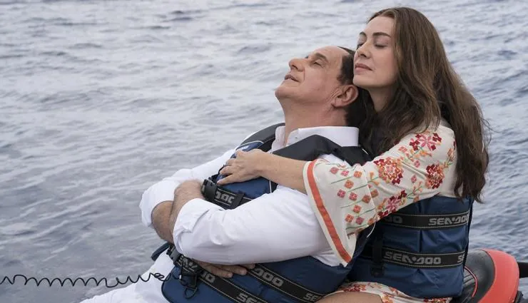 Лоро (2018) через торрент скачать Лоро (2018) фильм через торрент скачать