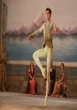 Нуреев. Белый ворон (2019) через торрент бесплатно Нуреев. Белый ворон (2019) фильм через торрент бесплатно