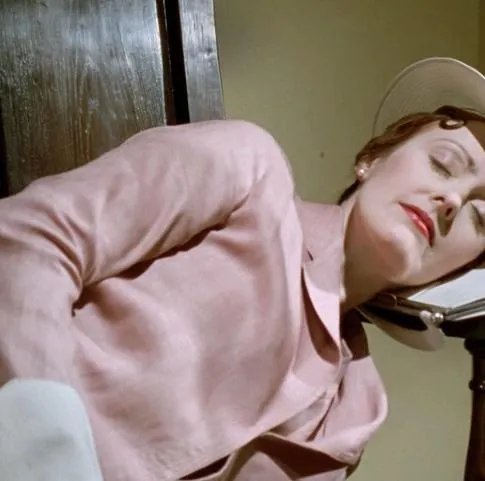 Пуаро (1989) в хорошем качестве через торрент Пуаро (1989) сериал в хорошем качестве через торрент