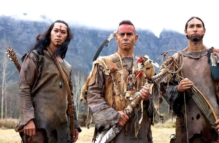 Святые и чужаки (2015) через торрент бесплатно Святые и чужаки (2015) сериал через торрент бесплатно