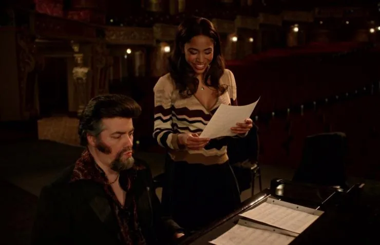 В отрыв (2016) через торрент скачать В отрыв (2016) сериал через торрент скачать