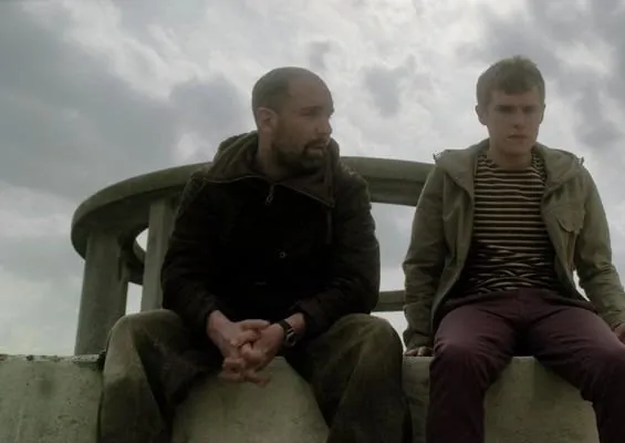 Призраки (2011) в хорошем качестве через торрент Призраки (2011) сериал в хорошем качестве через торрент