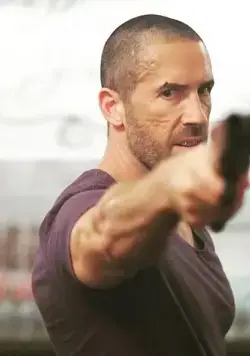 Британский психопат (2019) через торрент скачать Британский психопат (2019) фильм через торрент скачать