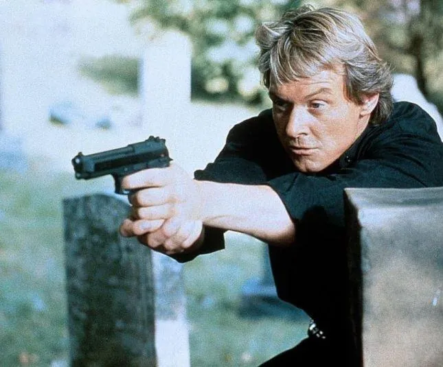 Снова в бой (1993) через торрент бесплатно Снова в бой (1993) фильм через торрент бесплатно