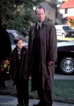 Шестое чувство (1999) в хорошем качестве через торрент Шестое чувство (1999) фильм в хорошем качестве через торрент