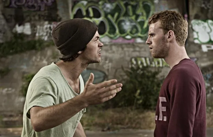 На грани (2014) через торрент скачать На грани (2014) фильм через торрент скачать