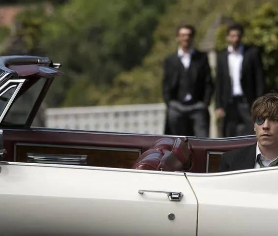 Кузены (2010) через торрент бесплатно Кузены (2010) фильм через торрент бесплатно