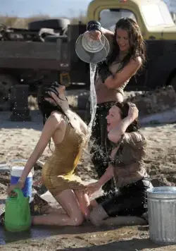 Стервозные штучки (2009) в хорошем качестве через торрент Стервозные штучки (2009) фильм в хорошем качестве через торрент