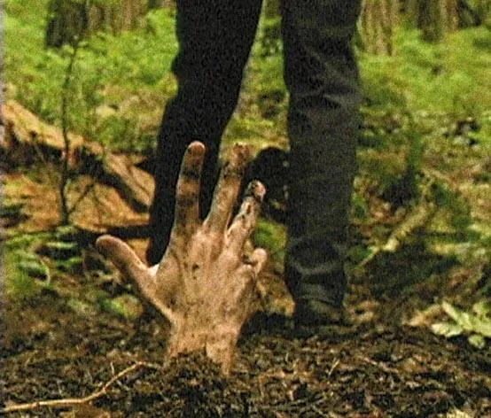 Жизнь после смерти (2002) через торрент скачать Жизнь после смерти (2002) фильм через торрент скачать