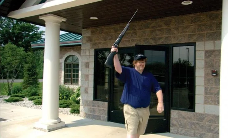 Боулинг для Колумбины (2002) в хорошем качестве через торрент Боулинг для Колумбины (2002) фильм в хорошем качестве через торрент