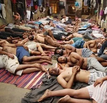 Взаперти (2009) в хорошем качестве через торрент Взаперти (2009) фильм в хорошем качестве через торрент