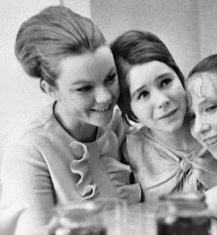 Начало (1970) через торрент бесплатно Начало (1970) фильм через торрент бесплатно