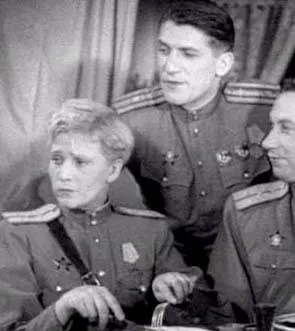 Небесный тихоход (1945) в хорошем качестве через торрент Небесный тихоход (1945) фильм в хорошем качестве через торрент
