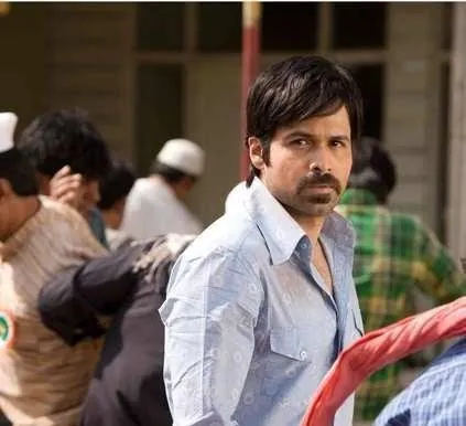 Однажды в Мумбаи (2010) через торрент бесплатно Однажды в Мумбаи (2010) фильм через торрент бесплатно