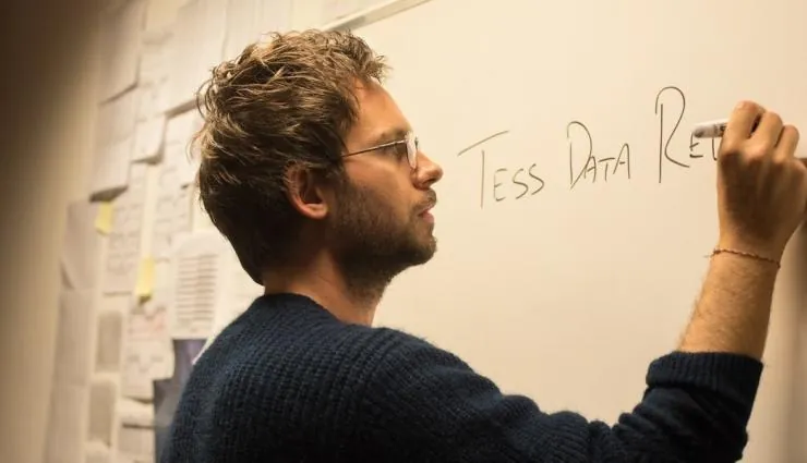 Клара (2018) через торрент скачать Клара (2018) фильм через торрент скачать