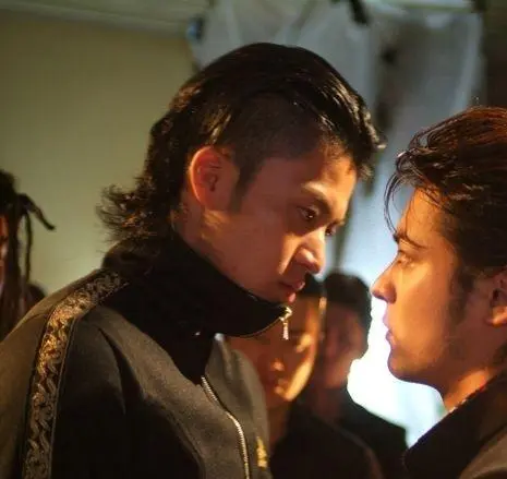 Вороны: Начало (2007) через торрент скачать Вороны: Начало (2007) фильм через торрент скачать