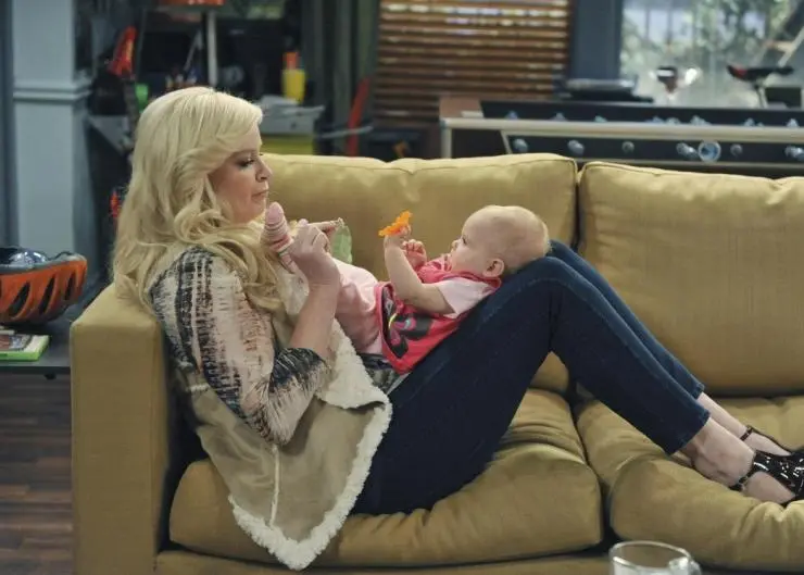 Папочка (2012) через торрент скачать Папочка (2012) сериал через торрент скачать