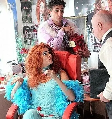 Одна за всех (2009) через торрент бесплатно Одна за всех (2009) сериал через торрент бесплатно