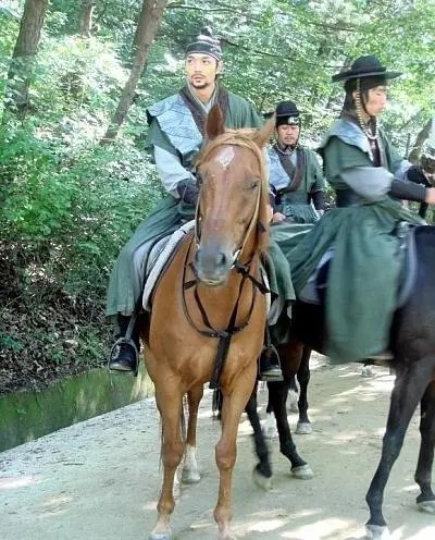 Якша (2010) через торрент бесплатно Якша (2010) сериал через торрент бесплатно