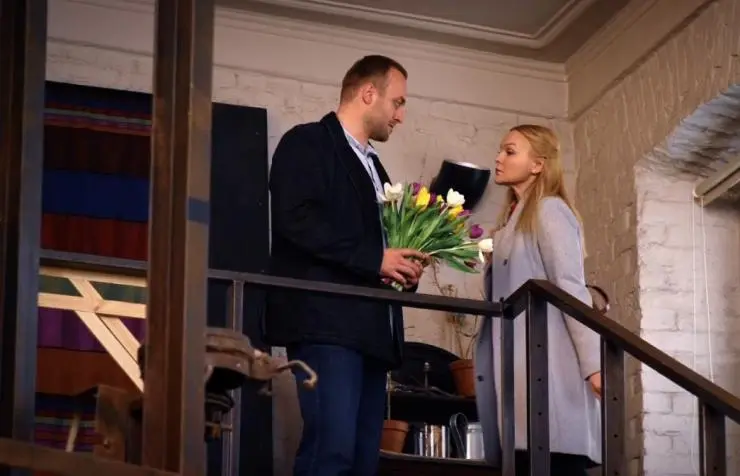 Алмазы Цирцеи (2017) через торрент скачать Алмазы Цирцеи (2017) сериал через торрент скачать