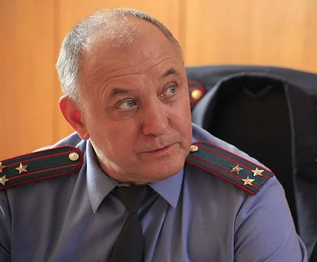 По горячим следам (2011) через торрент бесплатно По горячим следам (2011) сериал через торрент бесплатно