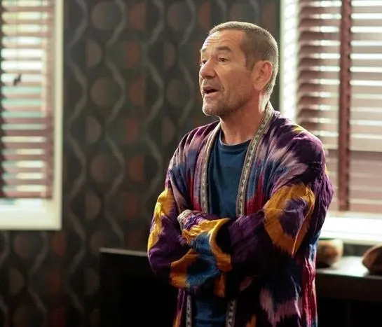 Костоправ (2011) через торрент скачать Костоправ (2011) сериал через торрент скачать