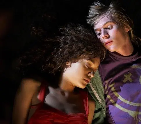 Молокососы (2011) через торрент скачать Молокососы (2011) сериал через торрент скачать