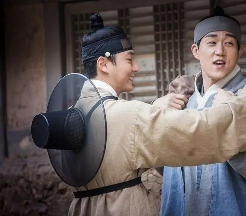 Зеркало ведьмы (2016) через торрент скачать Зеркало ведьмы (2016) сериал через торрент скачать