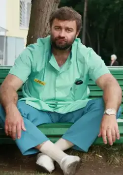 Доктор Тырса (2010) через торрент скачать Доктор Тырса (2010) сериал через торрент скачать