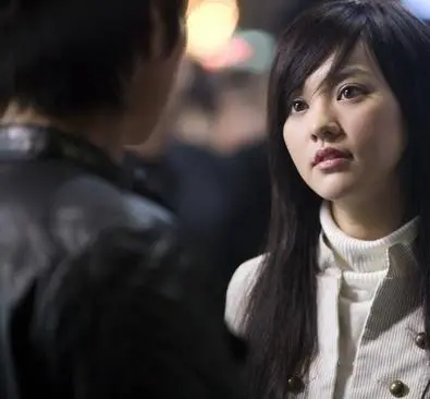 Чёрный и белый (2009) через торрент скачать Чёрный и белый (2009) сериал через торрент скачать