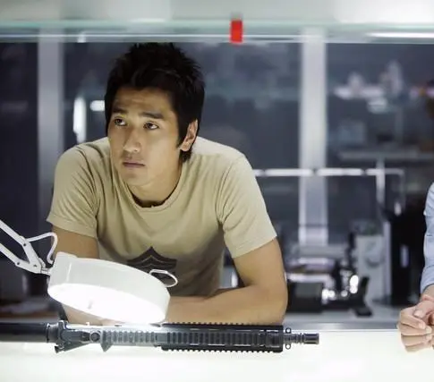 Чёрный и белый (2009) в хорошем качестве через торрент Чёрный и белый (2009) сериал в хорошем качестве через торрент