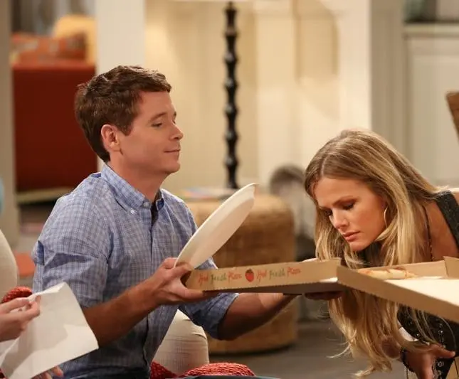 У друзей жизнь лучше (2014) через торрент скачать У друзей жизнь лучше (2014) сериал через торрент скачать