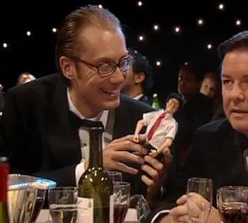 Массовка (2005) через торрент бесплатно Массовка (2005) сериал через торрент бесплатно