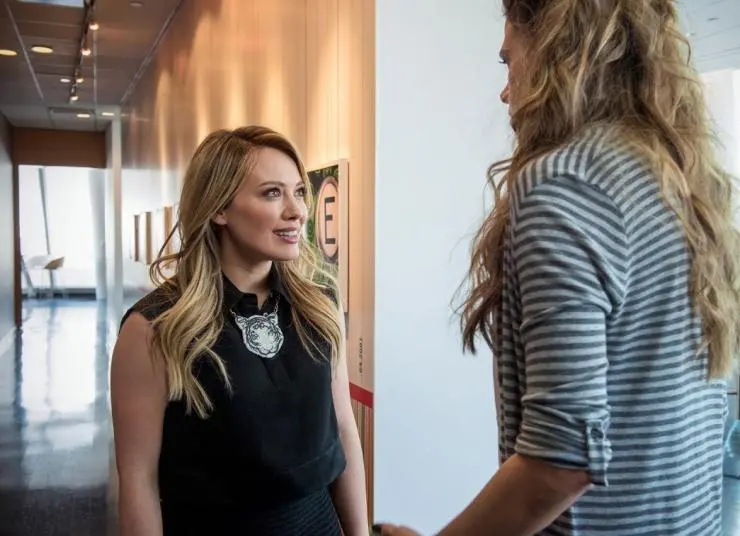 Юная (2015) через торрент скачать Юная (2015) сериал через торрент скачать