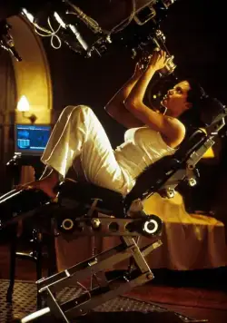 Лара Крофт: Расхитительница гробниц (2001) через торрент бесплатно Лара Крофт: Расхитительница гробниц (2001) фильм через торрент бесплатно