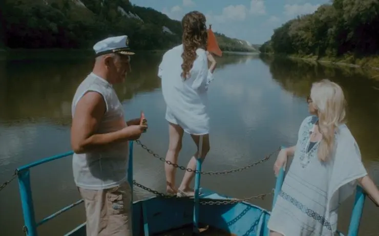 Дефиле (2015) через торрент скачать Дефиле (2015) фильм через торрент скачать