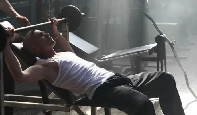 Ломбард (2013) через торрент скачать Ломбард (2013) фильм через торрент скачать