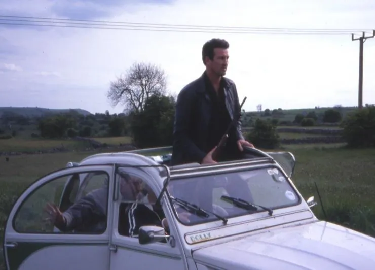 Ботинки мертвеца (2004) через торрент скачать Ботинки мертвеца (2004) фильм через торрент скачать