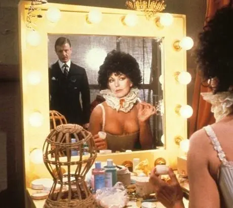 Зеркало треснуло (1980) через торрент скачать Зеркало треснуло (1980) фильм через торрент скачать