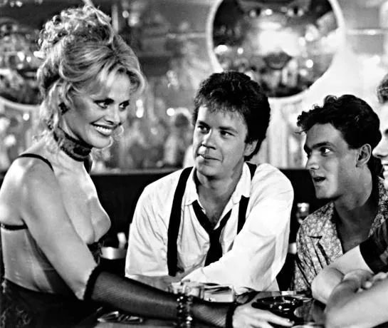 Студенческие каникулы (1985) через торрент скачать Студенческие каникулы (1985) фильм через торрент скачать