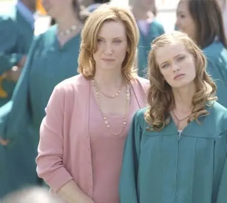 Возвращение в Хеллоуинтаун (2006) через торрент бесплатно Возвращение в Хеллоуинтаун (2006) фильм через торрент бесплатно