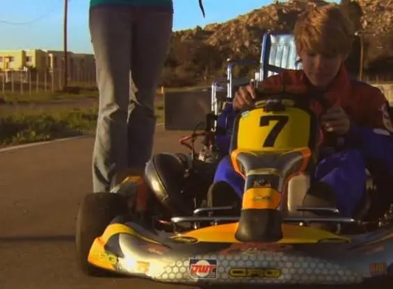 Уличный гонщик (2008) через торрент скачать Уличный гонщик (2008) фильм через торрент скачать