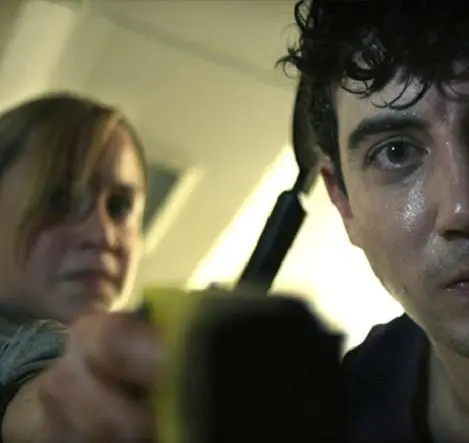 Тревожная кнопка (2011) через торрент бесплатно Тревожная кнопка (2011) фильм через торрент бесплатно