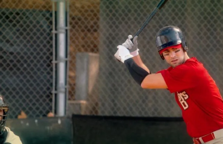 Не попавший в команду (2016) через торрент бесплатно Не попавший в команду (2016) фильм через торрент бесплатно