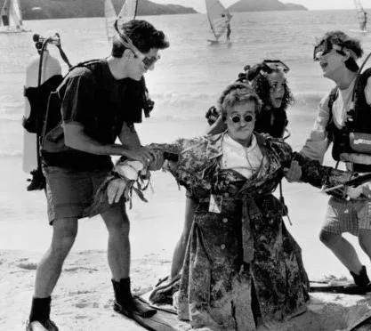 Уик-энд у Берни 2 (1992) через торрент бесплатно Уик-энд у Берни 2 (1992) фильм через торрент бесплатно