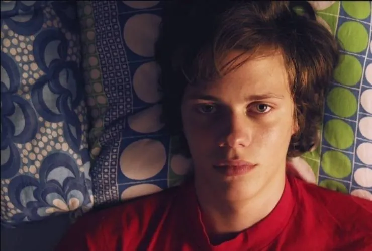 В космосе чувств не бывает (2010) через торрент скачать В космосе чувств не бывает (2010) фильм через торрент скачать