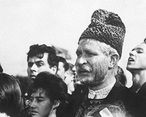 Последний месяц осени (1965) через торрент бесплатно Последний месяц осени (1965) фильм через торрент бесплатно