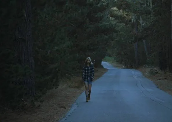 Всегда сияй (2016) через торрент бесплатно Всегда сияй (2016) фильм через торрент бесплатно