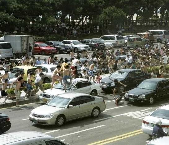 2012: Цунами (2009) через торрент бесплатно 2012: Цунами (2009) фильм через торрент бесплатно