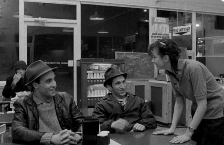 Более странно, чем в раю (1984) через торрент скачать Более странно, чем в раю (1984) фильм через торрент скачать